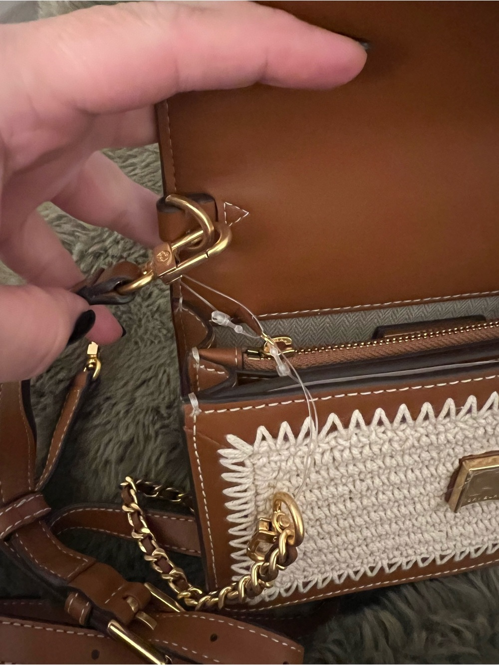 NWT Tory Burch Cream Britten Crochet Crossbody with Tan Leather Trim - Picture 11 of 16